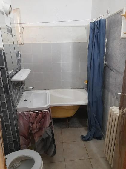 Apartament cu 2 camere decomandat în Mărășești