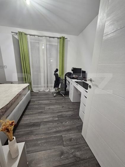 Apartament cu 3 camere semidecomandat, mobilat în Sânnicoară