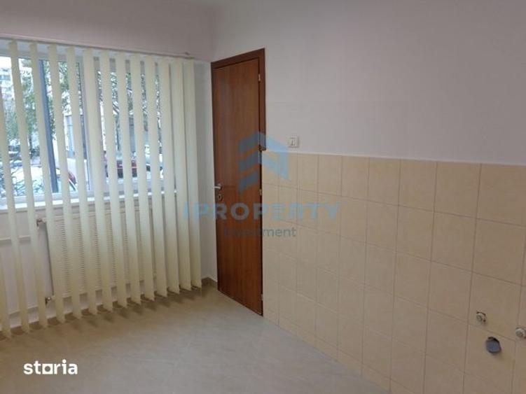 Apartament cu 3 camere în Centrul Civic