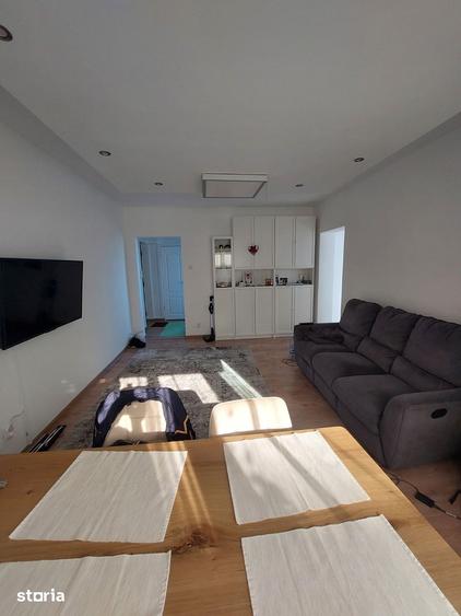 Apartament cu 3 camere decomandat, mobilat în Floreasca