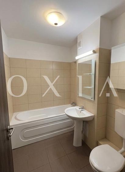 Apartament cu 4 camere semidecomandat, mobilat în Giroc