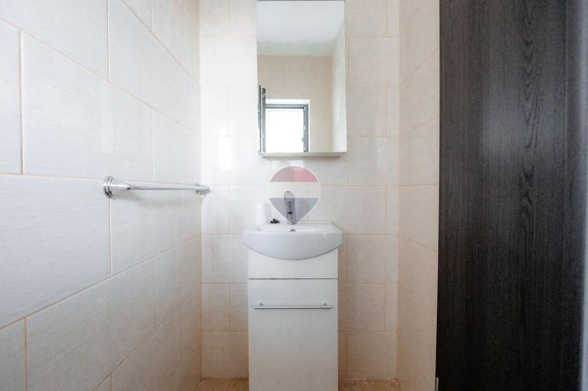 Duplex cu 3 camere cu Teren 181 Mp în Budeasa