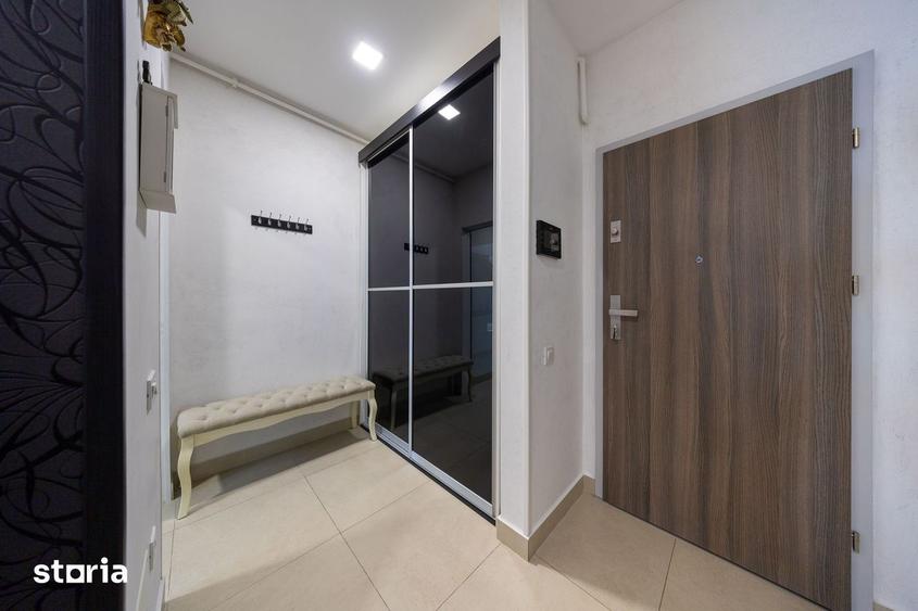Apartament cu 3 camere, mobilat în Tractorul
