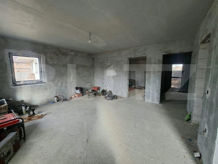 Casă cu Teren 350 Mp în Bariera Vâlcii