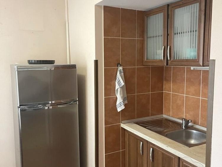 Apartament cu 2 camere semidecomandat, mobilat în Floreasca