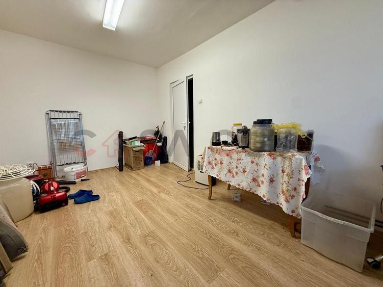 Apartament cu 4 camere semidecomandat, mobilat în Mănăștur