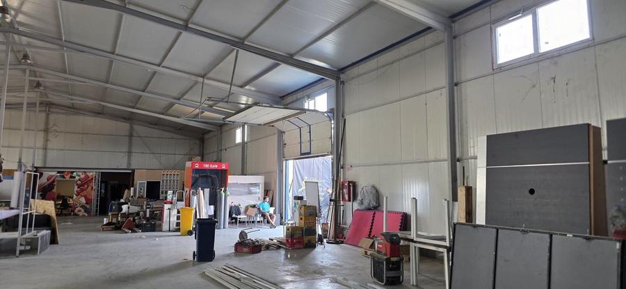 Spațiu industrial, de 800 mp, în Exterior Nord