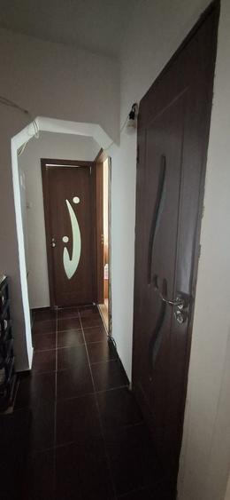 Apartament cu 2 camere decomandat în Gugești