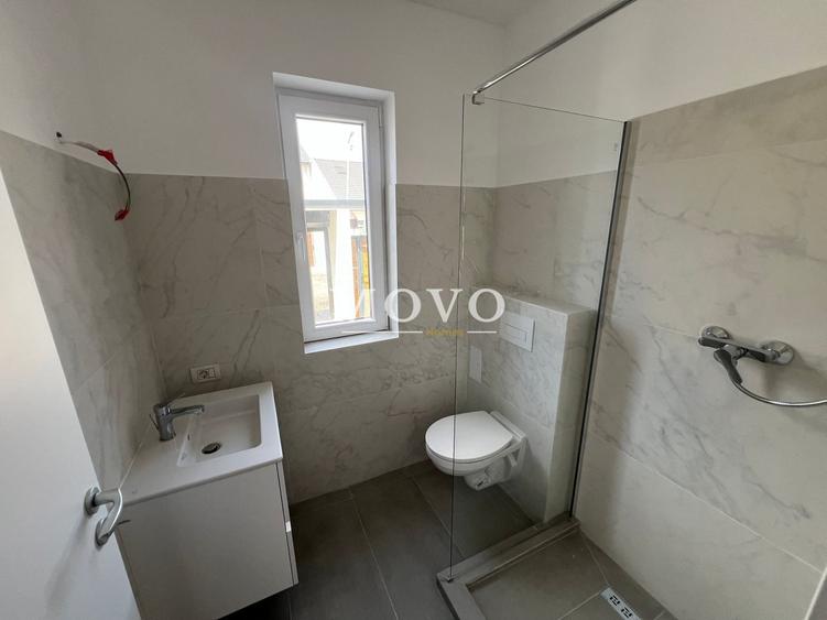 Duplex cu 4 camere cu Canalizare în Chișoda