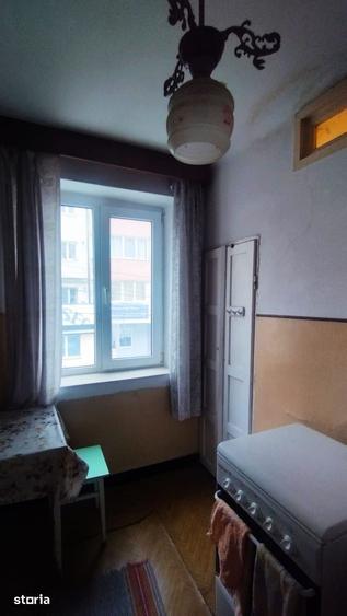 Apartament cu 2 camere decomandat în Moroieni