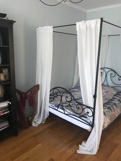 Casă individuală cu 6 camere cu Canalizare în Central