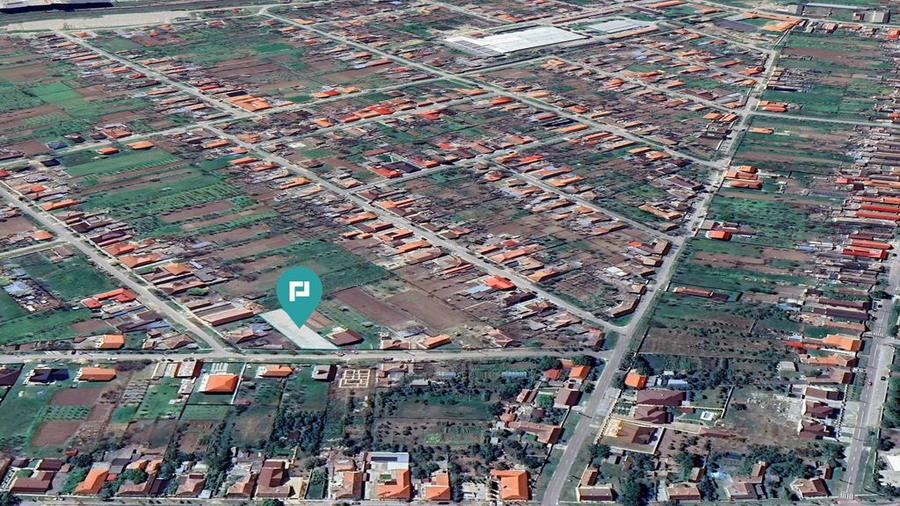Teren de 900 mp, în Central