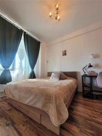 Apartament cu 2 camere decomandat, mobilat în Lazu