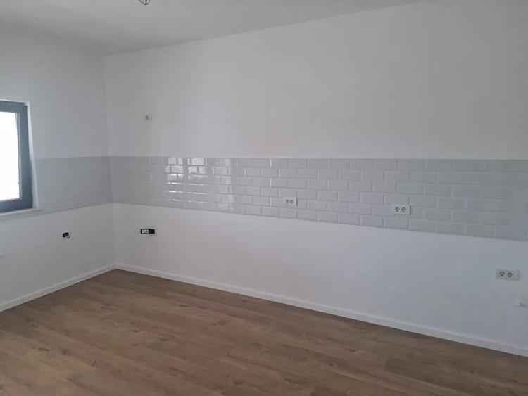 Casă individuală cu 4 camere cu Teren 400 Mp în Cumpăna