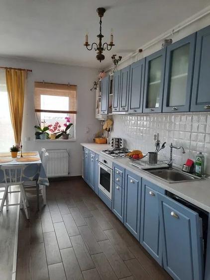 Casă cu 3 camere cu Canalizare în Tărlungeni