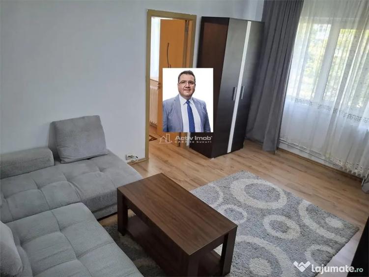Apartament cu 3 camere semidecomandat în Micro III