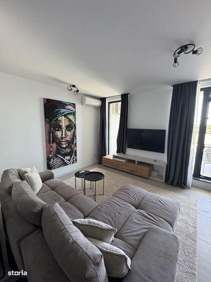 Apartament cu 3 camere decomandat în Tunari
