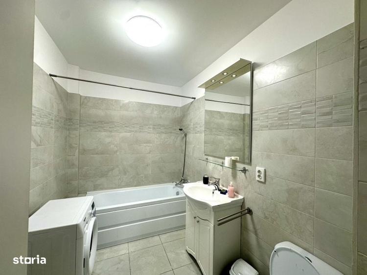 Apartament cu 4 camere semidecomandat în Mărăști