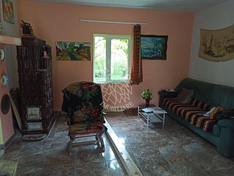 Casă individuală cu 3 camere cu Canalizare în Blăjenii de Jos