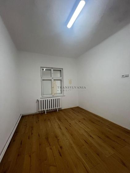 Casă individuală cu 4 camere cu Canalizare în Turnișor