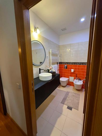 Apartament cu 3 camere decomandat în Pipera