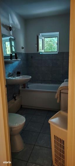 Apartament cu 3 camere decomandat în 13 Septembrie — fotografia 3