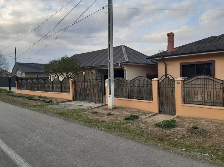 Vand Casa de locuit cu teren comuna Ograda - 1