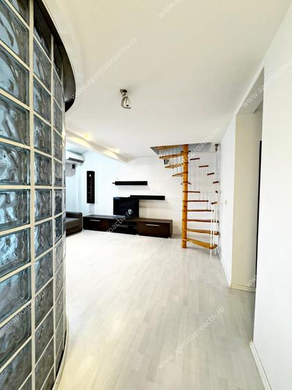 Apartament cu 3 camere decomandat în Siderurgiștilor