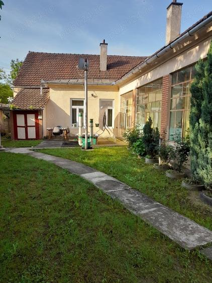 Casă cu 6 camere în Zam