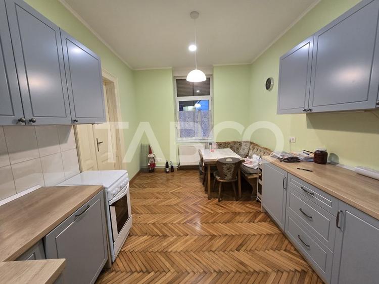 Apartament cu 2 camere decomandat, mobilat în Ultracentral