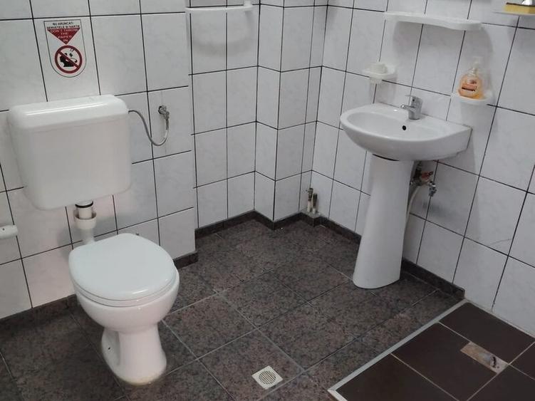 Birou, de 90 mp, în P-ța Unirii