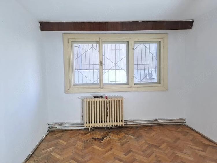 Apartament cu 3 camere nedecomandat în Girocului