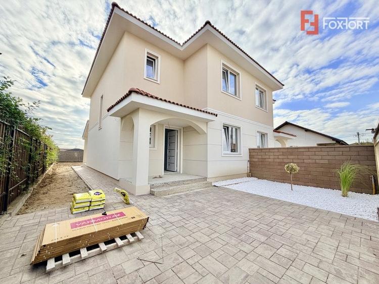 Duplex cu 4 camere cu Canalizare în Moșnița Veche