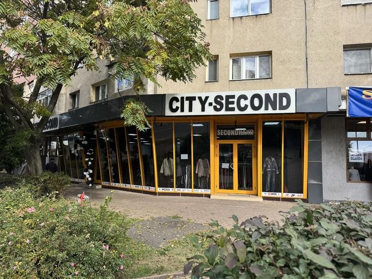 Spațiu comercial, de 140 mp, în Soarelui