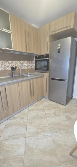 Apartament cu 3 camere decomandat în Sebastian