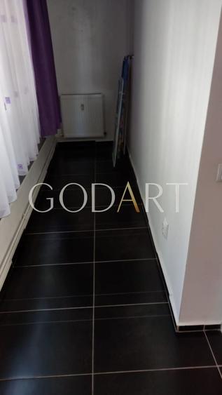 Apartament cu 2 camere semidecomandat, mobilat în Dristor