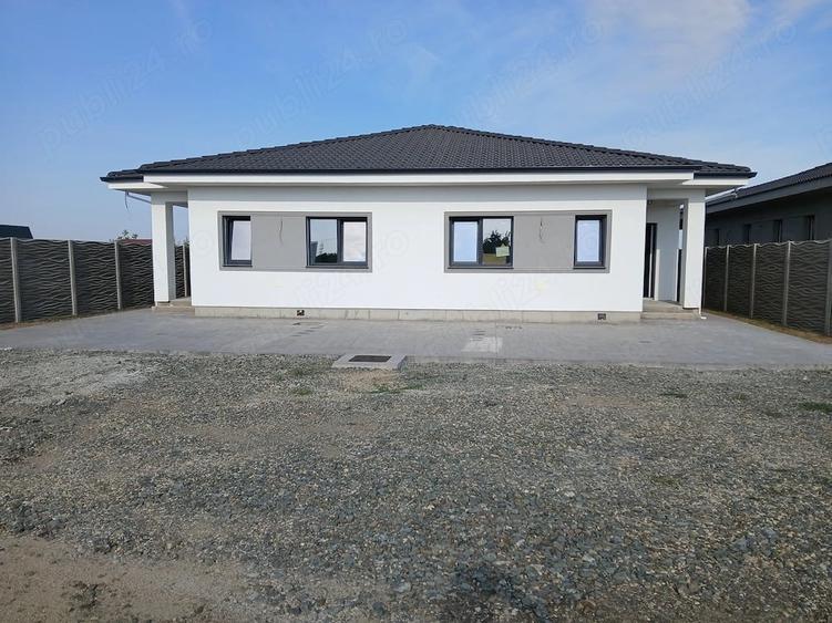 Casă cu Teren 756 Mp în Covaci