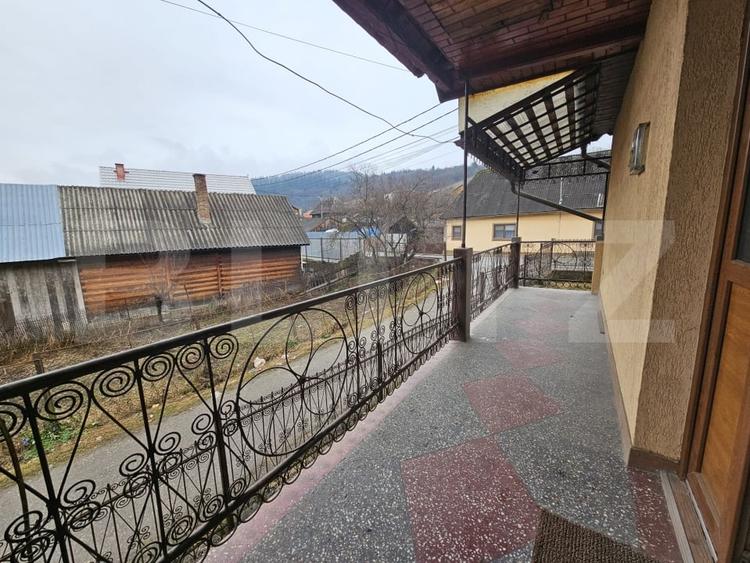 Casă individuală cu 4 camere cu Canalizare în Cărpiniș (Roșia Montană)