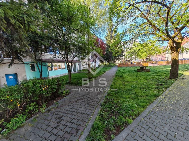 Apartament cu 2 camere semidecomandat în Decebal