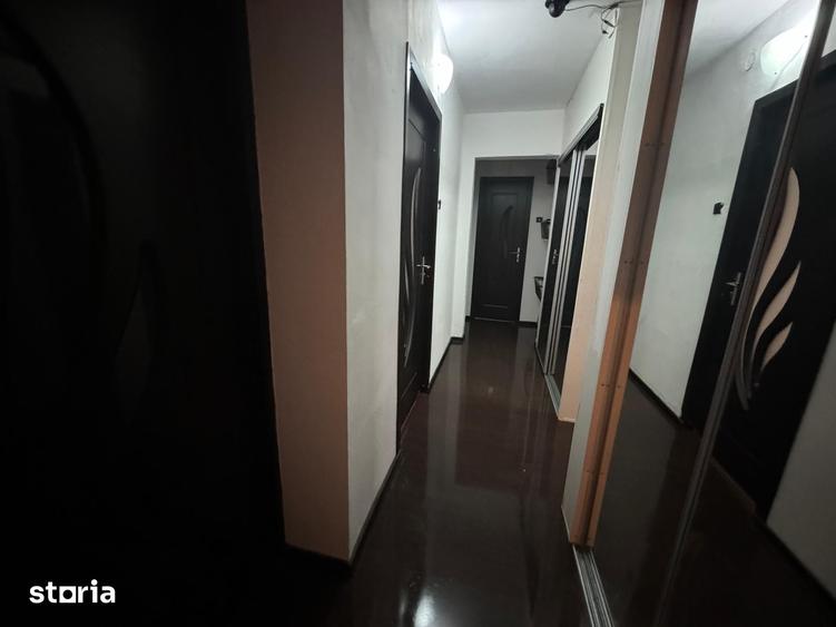 Apartament cu 4 camere decomandat în Bistrița Lac