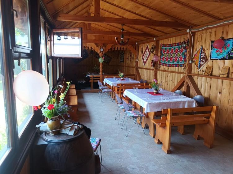 Casă cu 4 camere în Verșeni