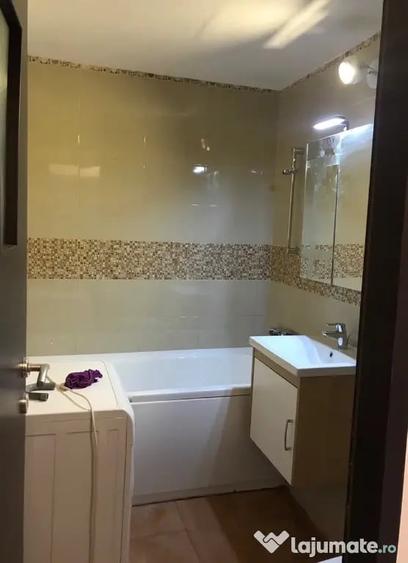 Apartament cu 4 camere decomandat în Moșilor