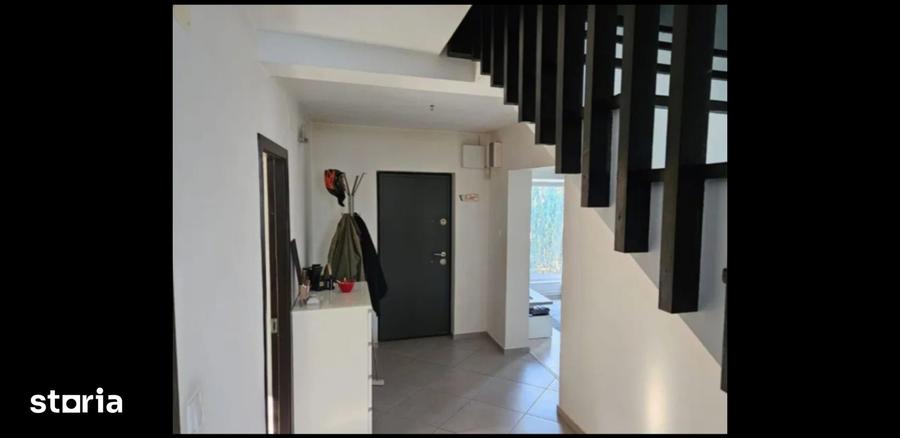 Casă cu 4 camere cu Teren 300 Mp în Valu lui Traian