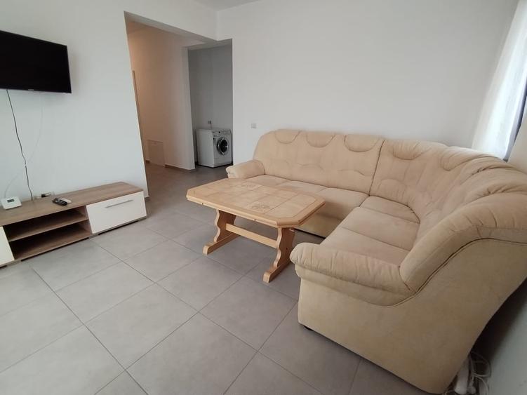 Apartament cu 2 camere decomandat în Giroc