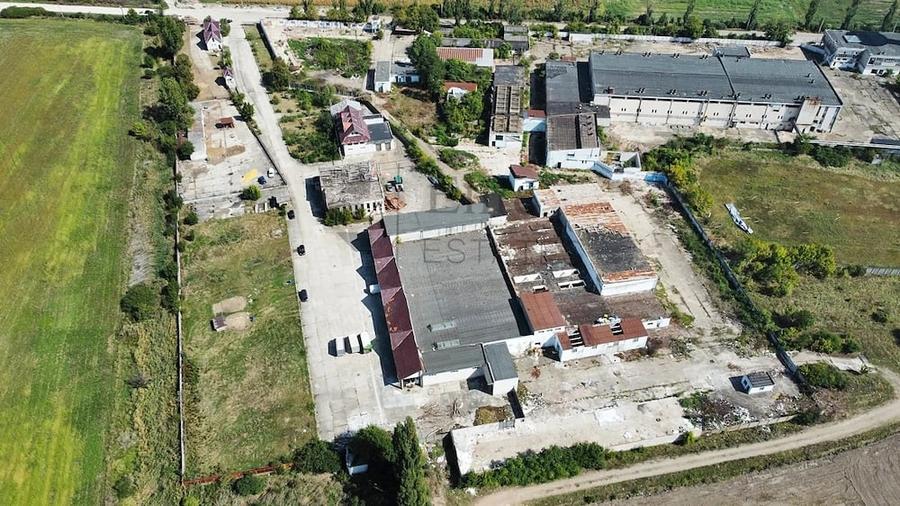 Spațiu comercial, de 3,532 mp, în Central