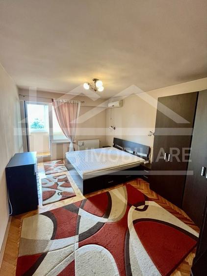 Apartament cu 3 camere decomandat, mobilat în Tudor