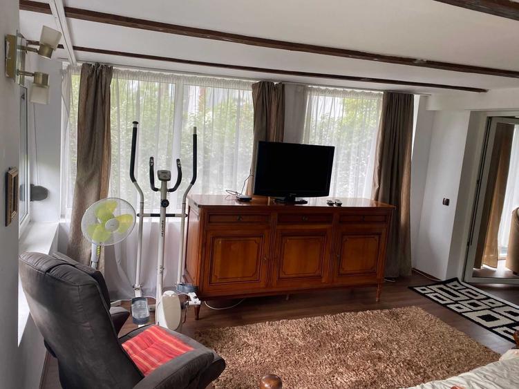 Apartament cu 2 camere semidecomandat în Mărăști