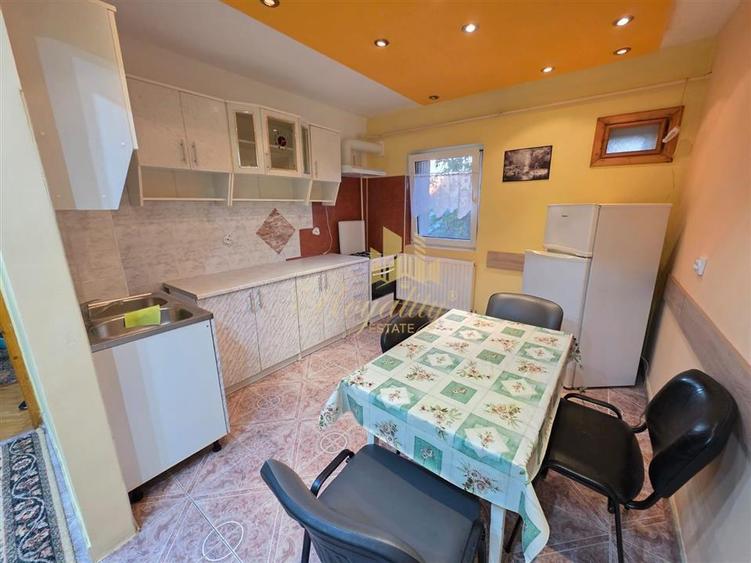 Apartament cu 2 camere semidecomandat, mobilat în Lipovei