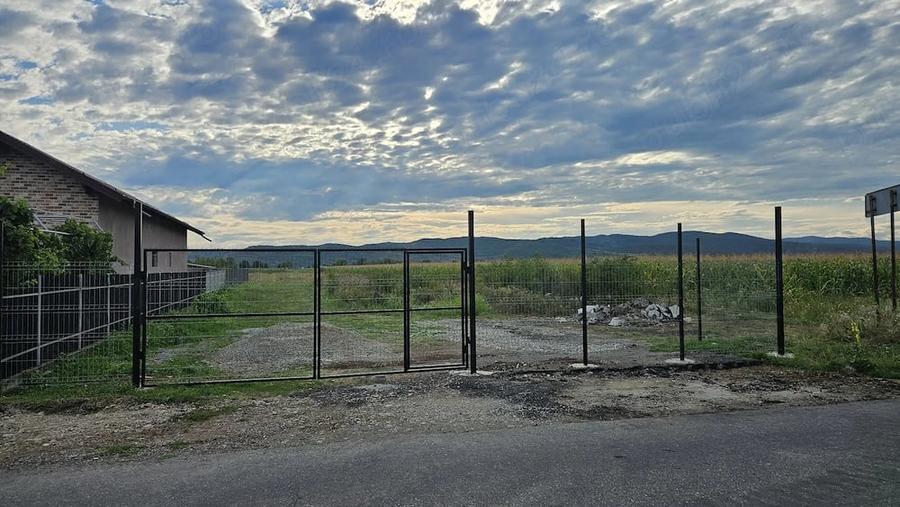 Teren de 2500 mp, în Novăcești