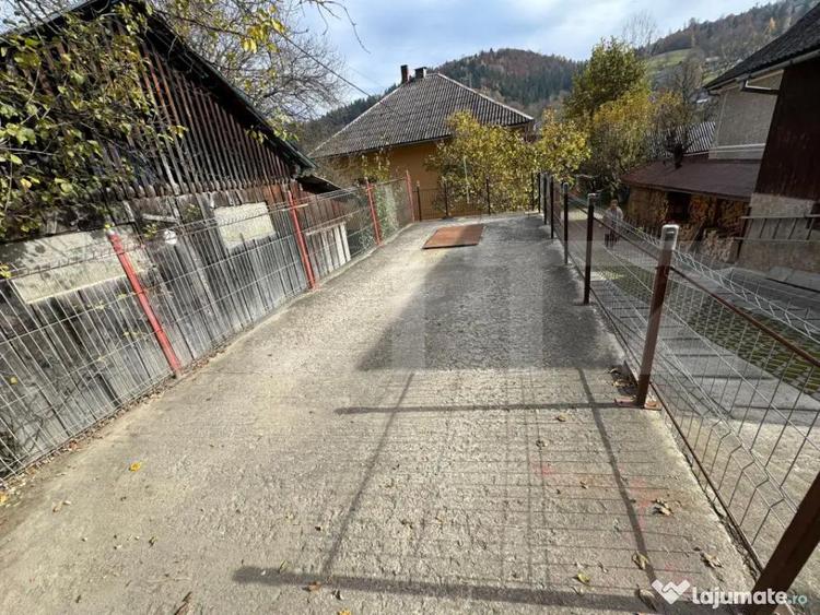 Proprietate superba in Campeni | Confort, lini?te ?i pr - 7